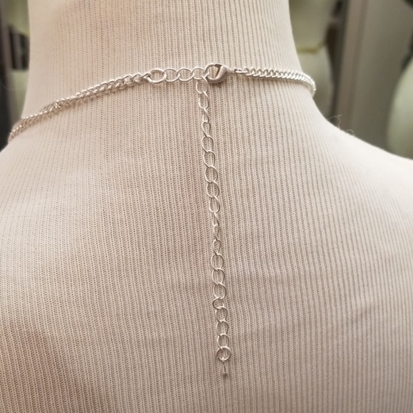 3 tone Necklace NWOT - Picture 2 of 2